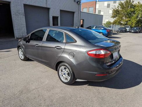 Used 2019 Ford Fiesta SE image 8
