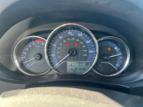 Used 2015 Toyota Corolla L image 32