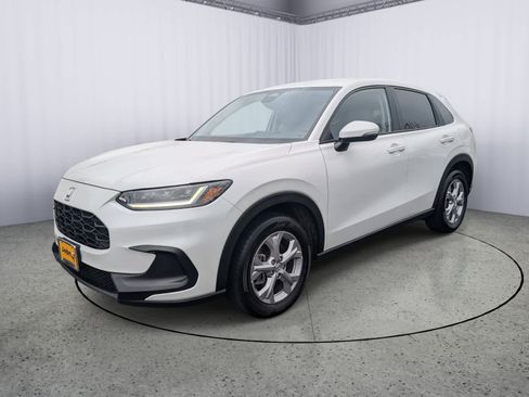 Certified 2025 Honda HR-V LX image 6