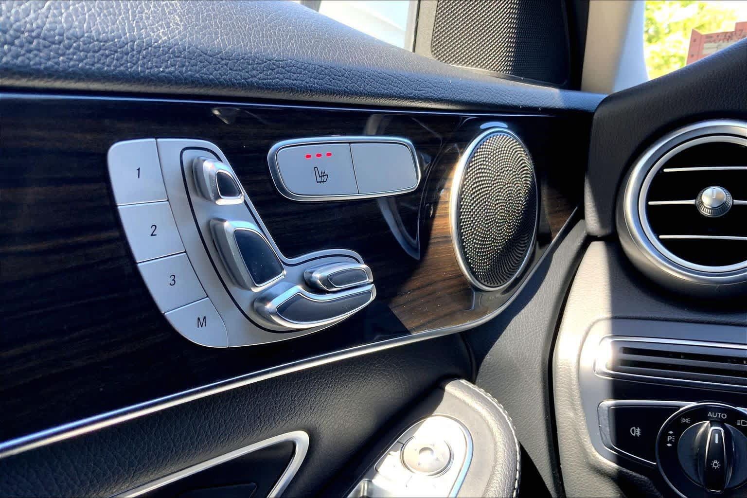 Used 2018 Mercedes-Benz C 300 4MATIC Sedan image 34