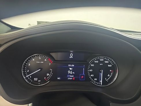 Certified 2022 Cadillac XT4 Premium Luxury w/ Enhanced Visibility Package image 11