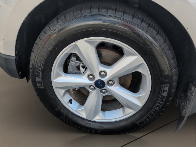 Used 2015 Ford Edge SE w/ Cargo Accessory Package FWD image 21