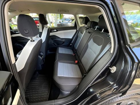 New 2025 Volkswagen Taos S image 19