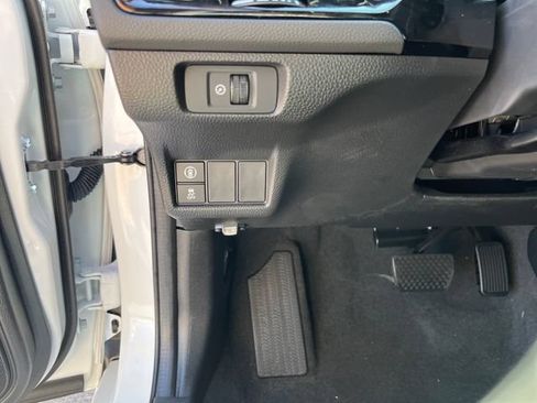 Certified 2024 Honda Civic EX-L image 31