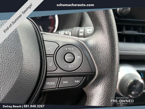 Used 2025 Toyota RAV4 XLE FWD image 23