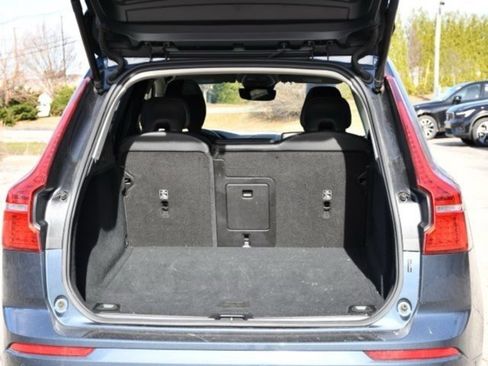 Certified 2025 Volvo XC60 B5 Plus image 23