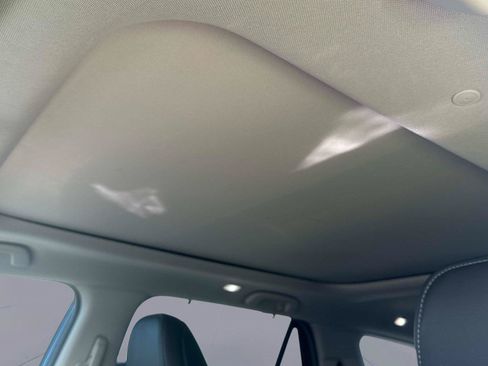 Certified 2024 Honda Pilot Touring image 34