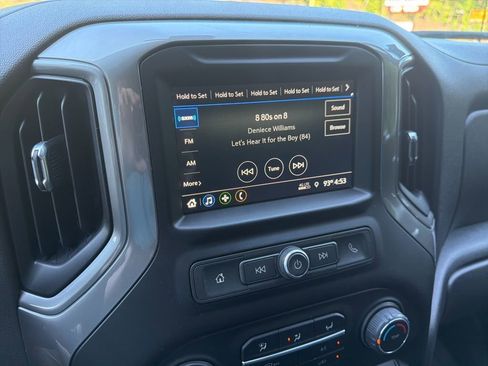Certified 2019 Chevrolet Silverado 1500 Custom w/ Custom Value Package AWD/4WD image 22