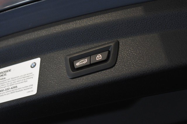 Used 2023 BMW X2 xDrive28i AWD/4WD image 16