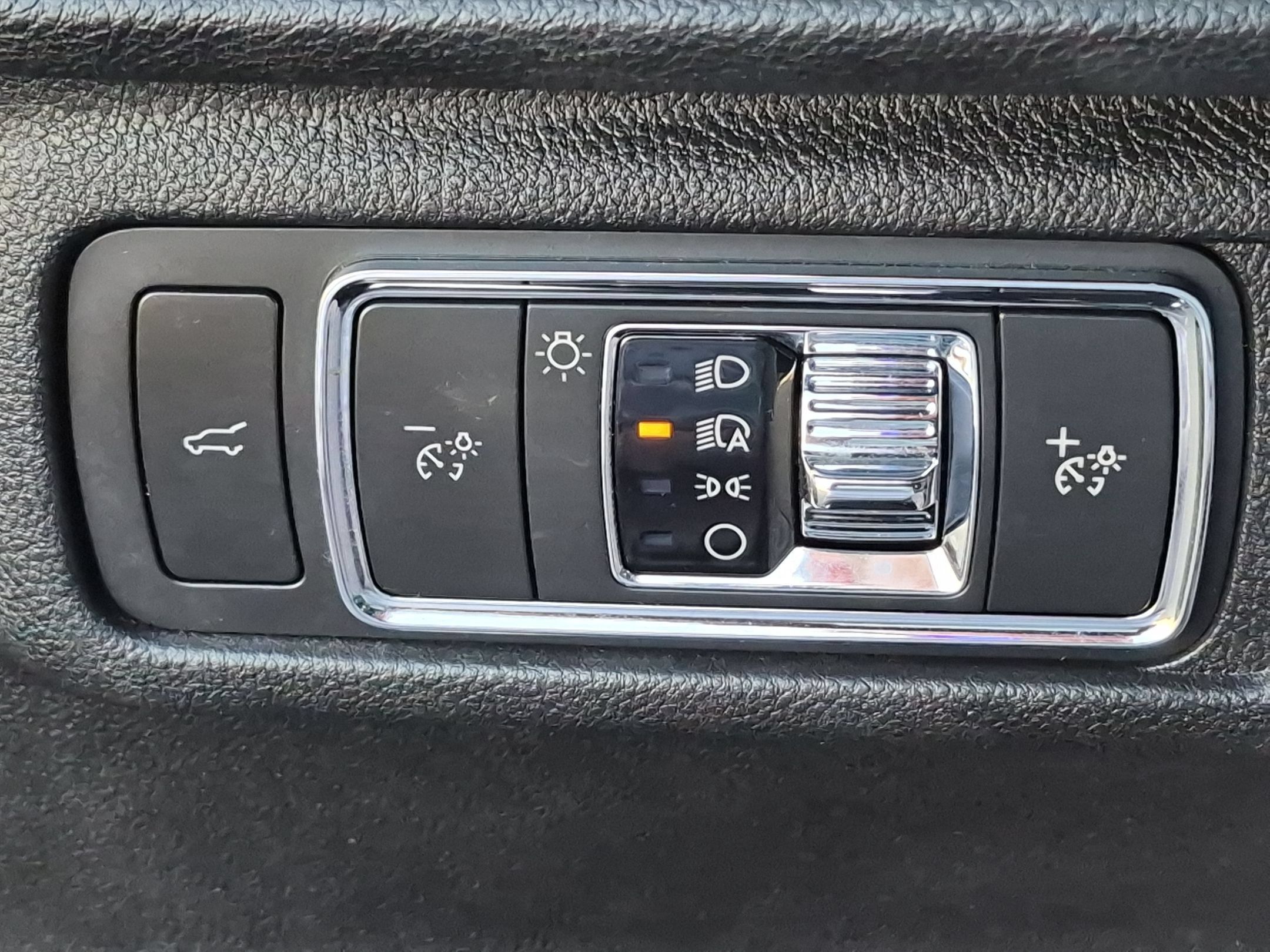 Used 2021 Lincoln Corsair AWD w/ Premium Package image 17