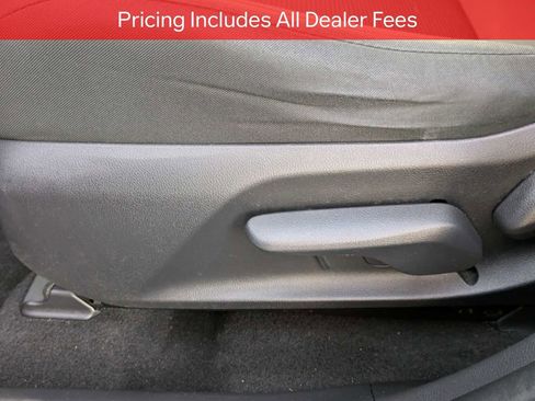 Used 2023 Toyota RAV4 LE FWD image 21