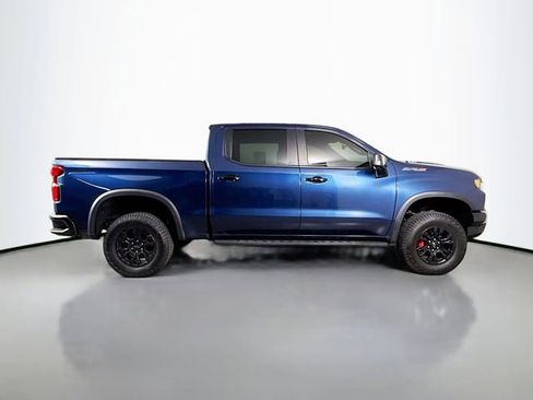 Used 2022 Chevrolet Silverado 1500 ZR2 w/ Technology Package image 8