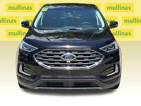 Used 2020 Ford Edge Titanium w/ Equipment Group 301A FWD image 15