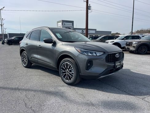 New 2026 Ford Escape SE image 4