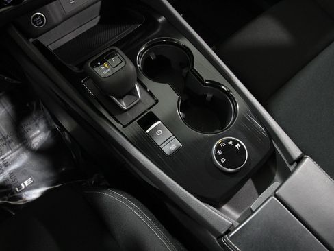 Used 2023 Nissan Rogue S image 14