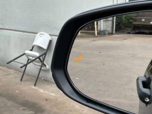 Used 2025 Toyota Tacoma TRD Off-Road image 18