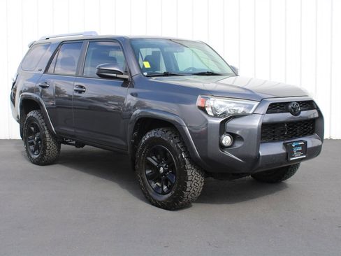 Used 2016 Toyota 4Runner SR5 AWD/4WD image 1