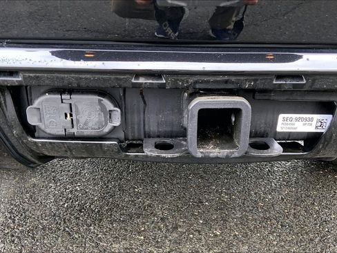 Used 2023 Dodge Durango GT image 34