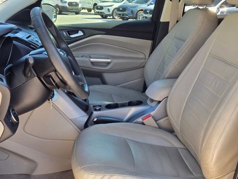 Used 2015 Ford Escape SE image 15