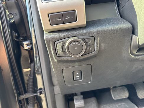 Used 2015 Ford F150 Lariat w/ Equipment Group 502A Luxury image 26