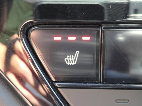 Certified 2025 Honda Accord Sport image 6