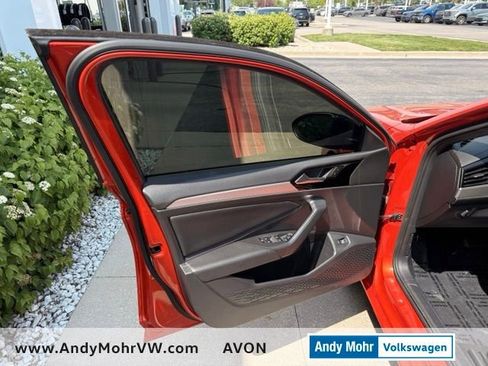 Used 2019 Volkswagen Jetta R-Line w/ R-Line Cold Weather Package FWD image 15
