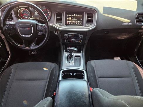 Used 2022 Dodge Charger SXT RWD image 16