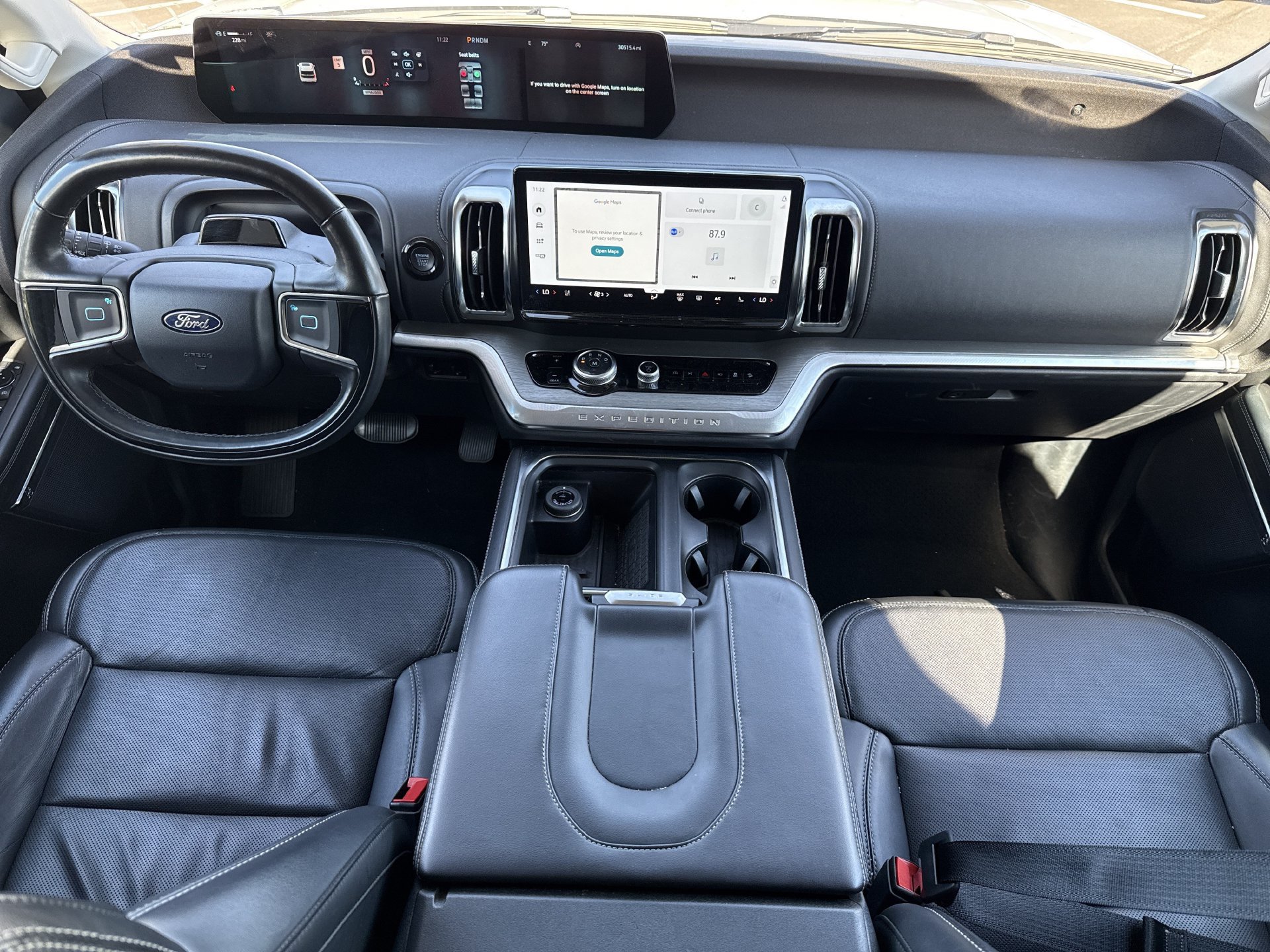 Certified 2025 Ford Expedition Platinum AWD/4WD image 2