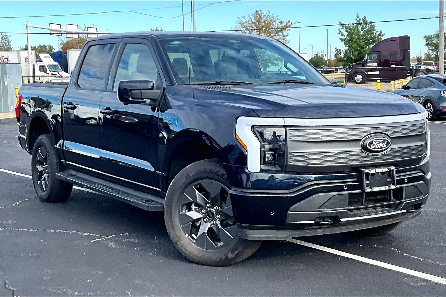 Used 2024 Ford F150 Lightning Lariat AWD/4WD image 37
