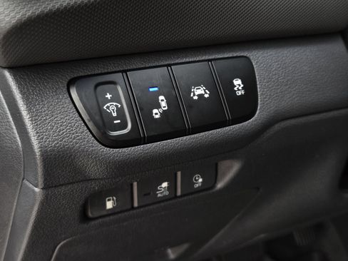 Used 2019 Hyundai Ioniq Limited FWD image 19