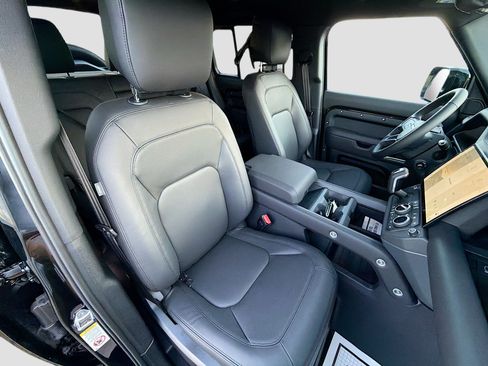New 2026 Land Rover Defender 110 S AWD/4WD image 13