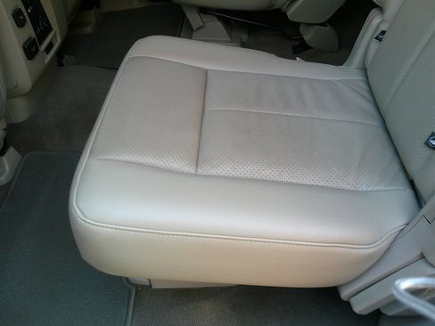 Used 2014 Ford Expedition Limited image 36