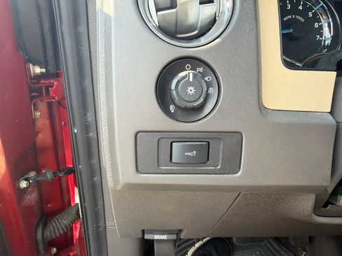 Used 2014 Ford F150 XLT w/ XLT Chrome Package RWD image 21