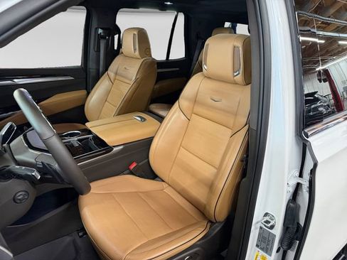 Used 2025 Cadillac Escalade Premium Luxury w/ Touring Package AWD/4WD image 12