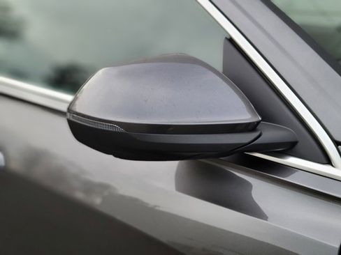 Used 2025 Audi Q8 Premium w/ Convenience Package image 42