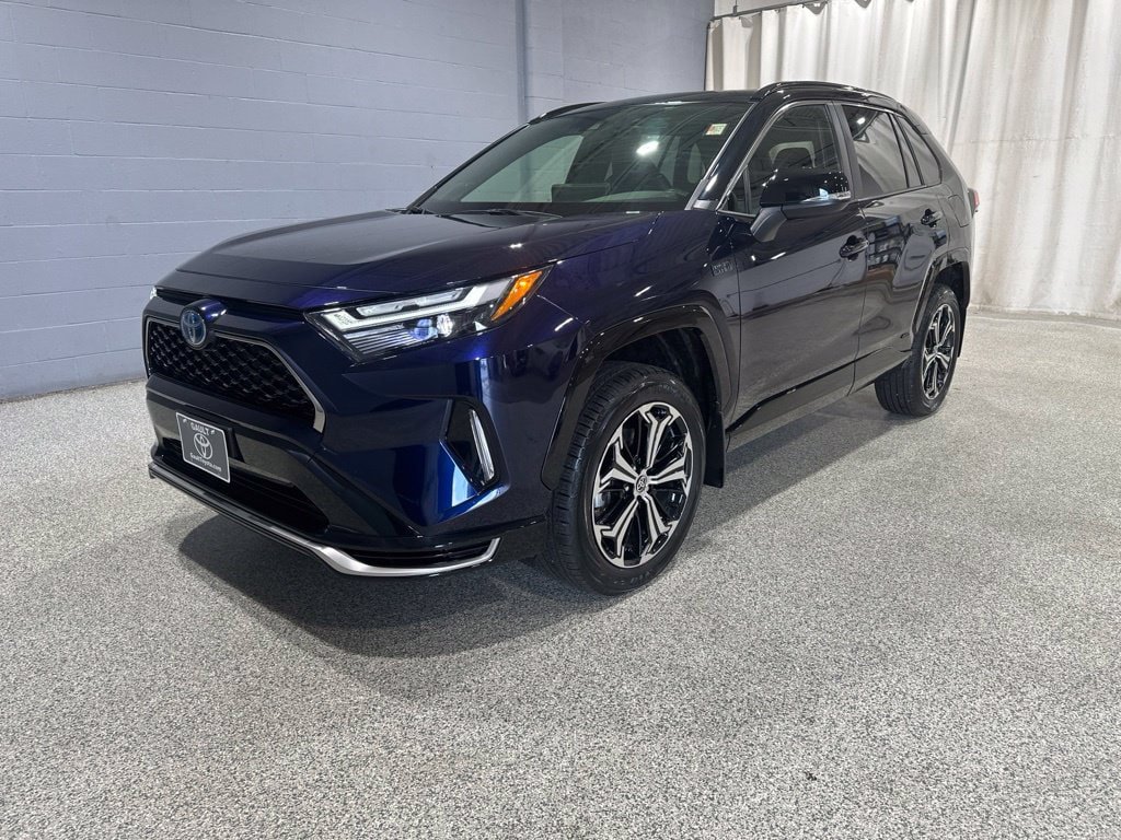 Certified 2023 Toyota RAV4 XSE w/ Weather Package AWD/4WD image 5