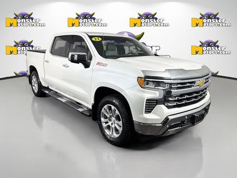 Used 2023 Chevrolet Silverado 1500 LTZ w/ LTZ Premium Package AWD/4WD image 3