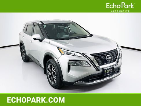 Used 2023 Nissan Rogue SV image 1