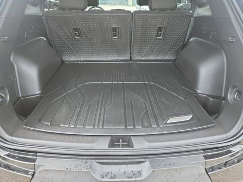 Used 2025 Chevrolet Blazer LT w/ Convenience Package AWD/4WD image 23
