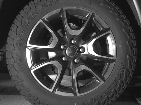 Used 2025 Jeep Compass Trailhawk image 15