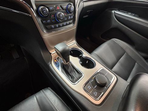 Used 2017 Jeep Grand Cherokee Limited AWD/4WD image 22