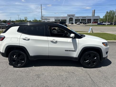 Used 2019 Jeep Compass Latitude AWD/4WD image 15