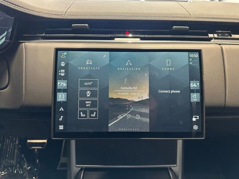 New 2025 Land Rover Range Rover SE image 22