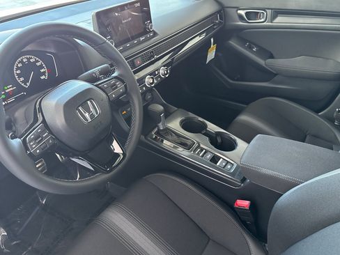Used 2026 Honda Civic Sport image 4