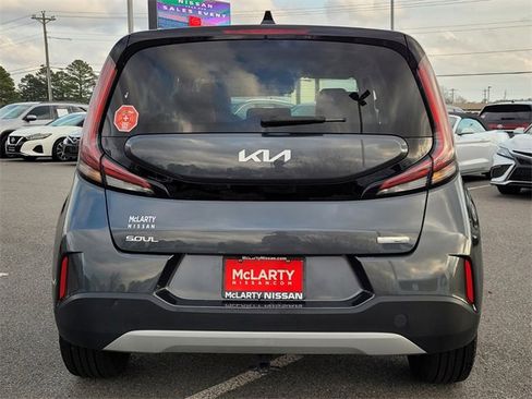 Used 2023 Kia Soul EX image 6
