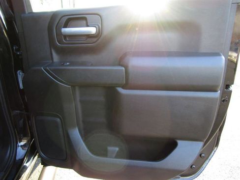 Used 2019 Chevrolet Silverado 1500 Custom Trail Boss image 30