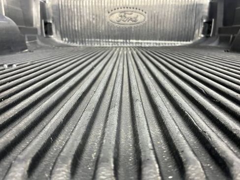 Used 2016 Ford F250 XL w/ Power Equipment Group AWD/4WD image 8