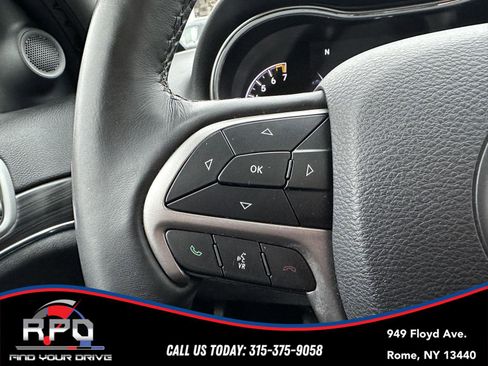 Used 2019 Jeep Grand Cherokee Limited w/ Luxury Group II image 16