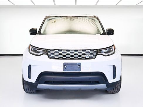 Used 2024 Land Rover Discovery S AWD/4WD image 2