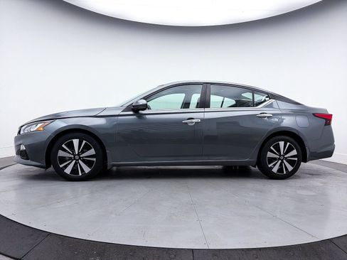 Used 2021 Nissan Altima 2.5 SV w/ SV Premium Package image 39